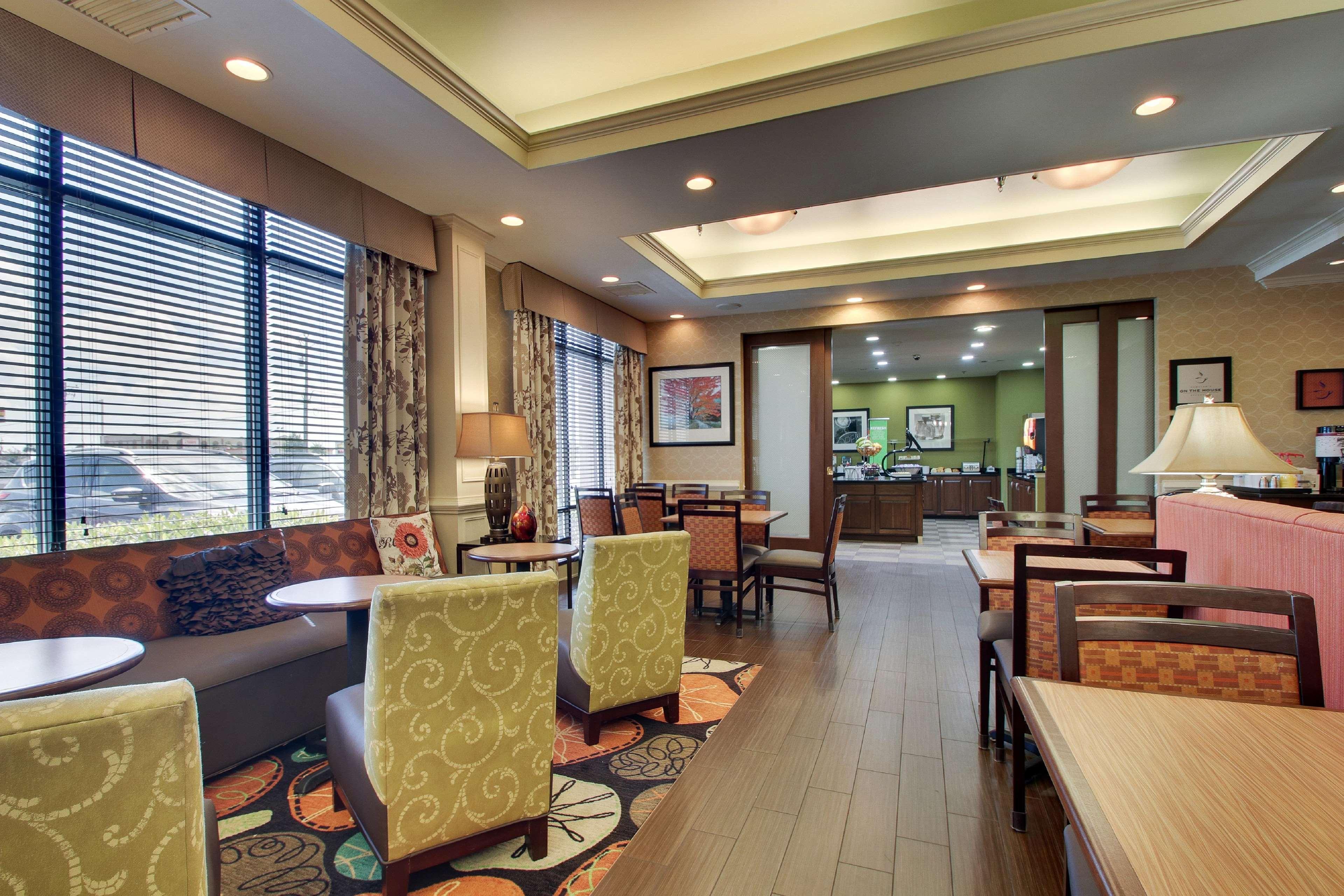 Hampton Inn וורנר רובינס מראה חיצוני תמונה