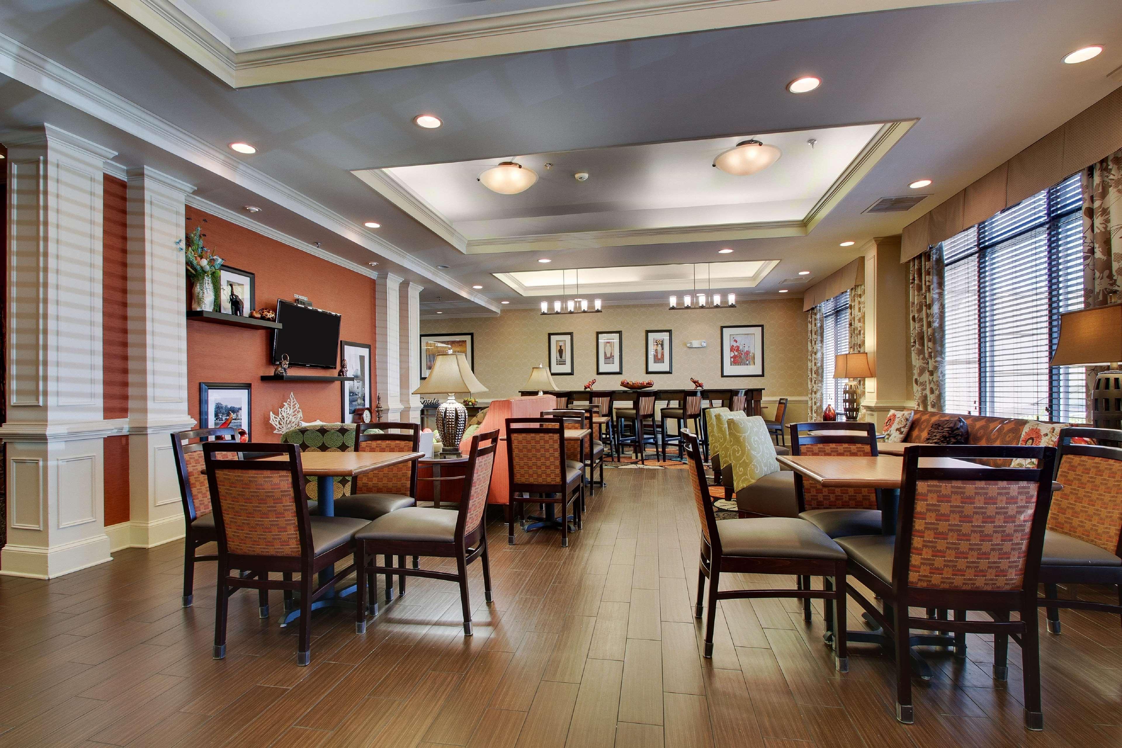 Hampton Inn וורנר רובינס מראה חיצוני תמונה